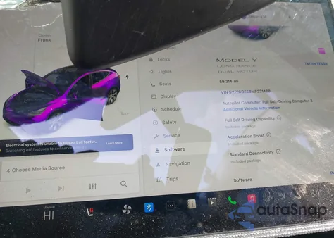 2021 Tesla Model Y Long Range Dual Motor All-Wheel Drive z USA, uszkodzony, nr VIN 5YJYGDEE6MF231468